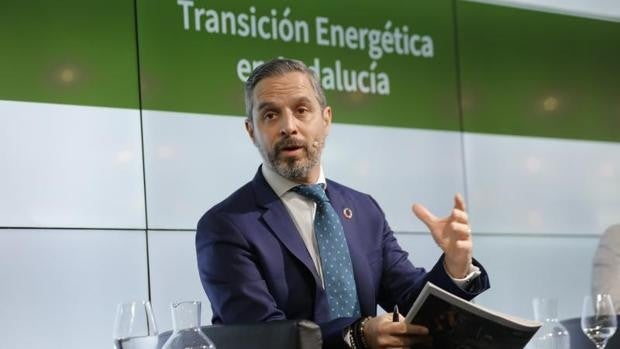 La Junta de Andalucía nombra director general de Contratación a Alejandro Torres, el jefe jurídico de Hacienda