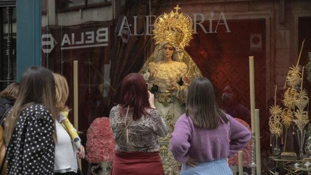 Carmen Bernal: «Hasta ahora todo lo que hago es aprender y aprender, me encanta la imaginería»