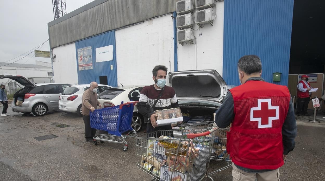 Carga de vehículos con alimentos