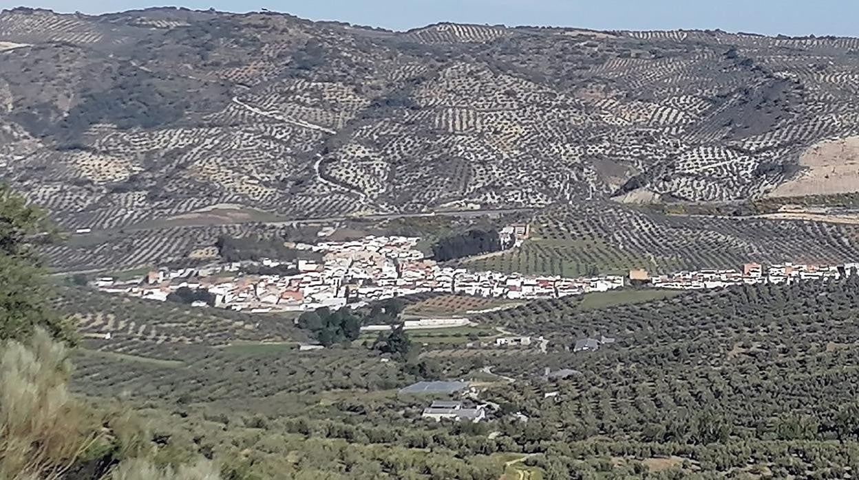 Campillo de Arenas es la única población de Jaén con cierre perimetral y de la actividad no esencial