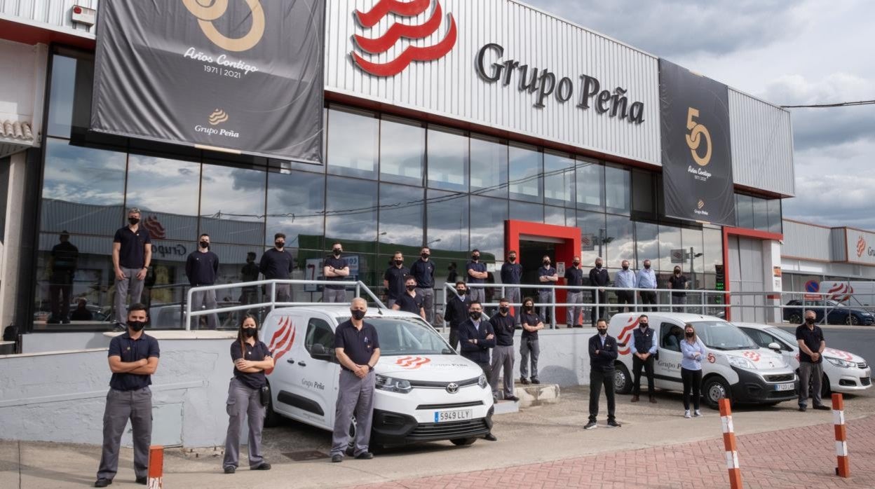 Miembros del equipo del Grupo Peña Automoción