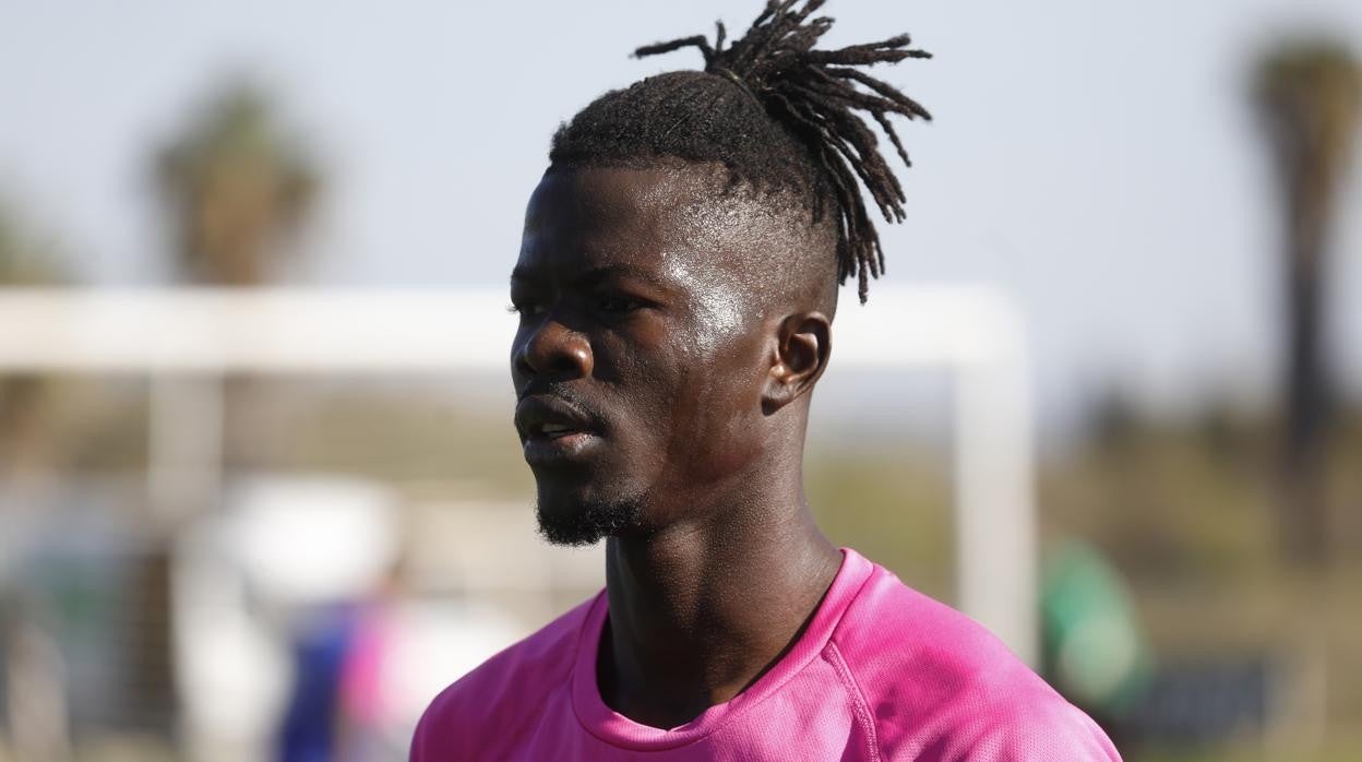 Mohamed Djetei, en el entrenamiento del Córdoba CF