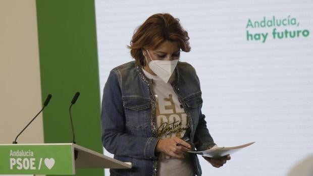 Susana Díaz dejará de ser secretaria general del PSOE andaluz durante la campaña de las primarias