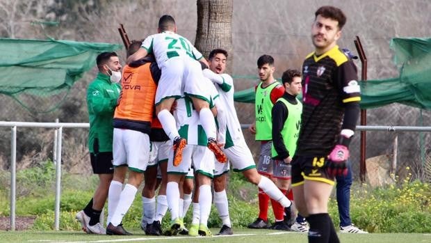 El CD Pozoblanco ocupará la plaza del Córdoba CF B en el play off de ascenso a Segunda Federación