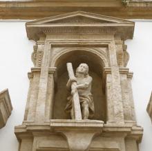 Detalle de la capilla con la figura de San Zoilo