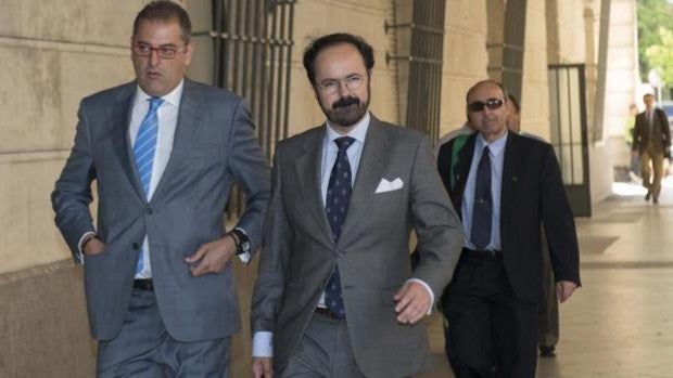 Caso ERE: Abren juicio contra cinco acusados por una red caza subvenciones con penas de 23 años de prisión