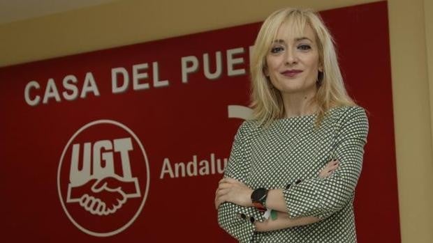 Carmen Castilla, secretaria general de UGT-A: «Nos interesa que el PP y el PSOE estén fuertes, la alternancia es sana»