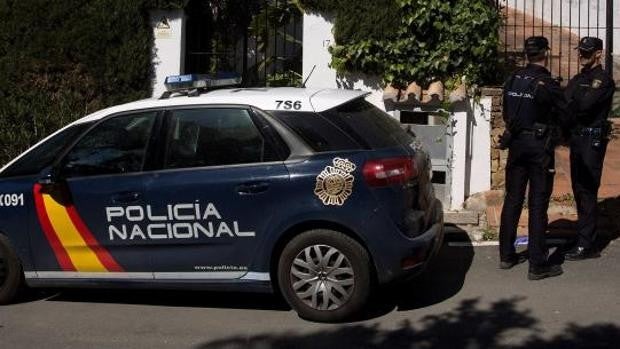 Detenido por apuñalar a su padre en su vivienda en Málaga