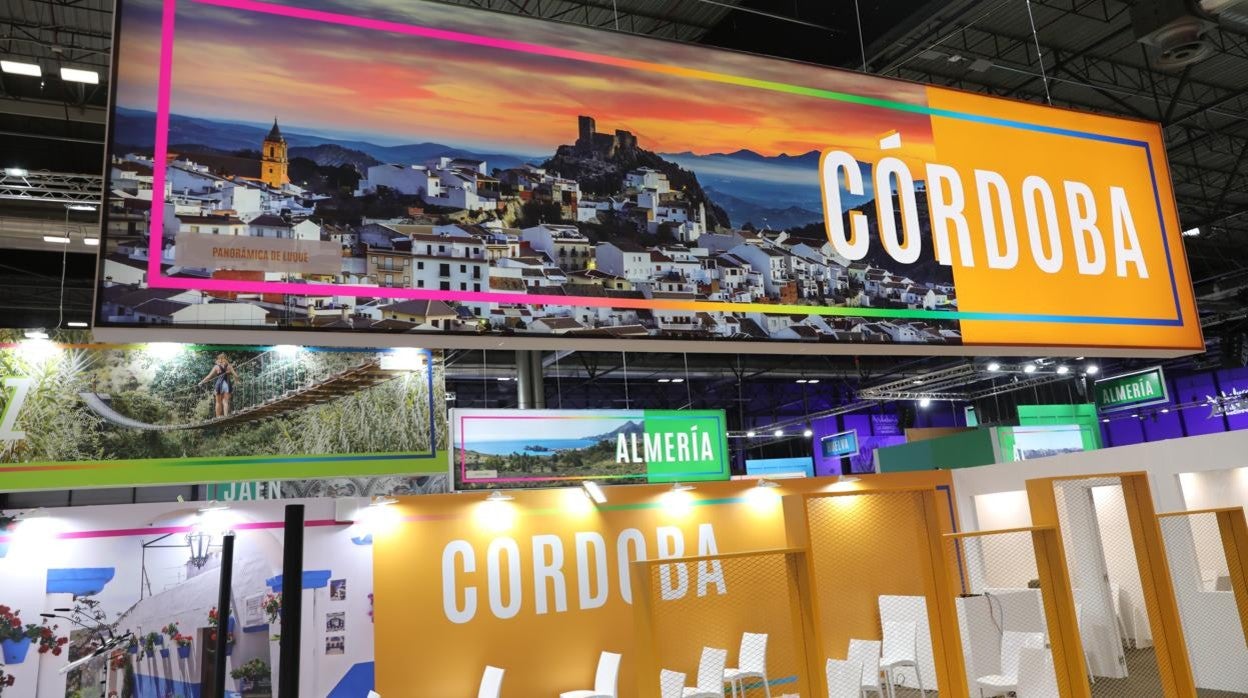 El Ayuntamiento y la Diputación han acudido con stands diferenciados a Fitur