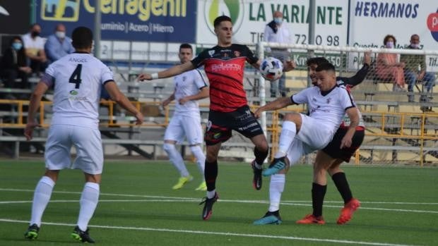 El Salerm Puente Genil elimina al Pozoblanco (1-0) y alcanza las semifinales de la promoción