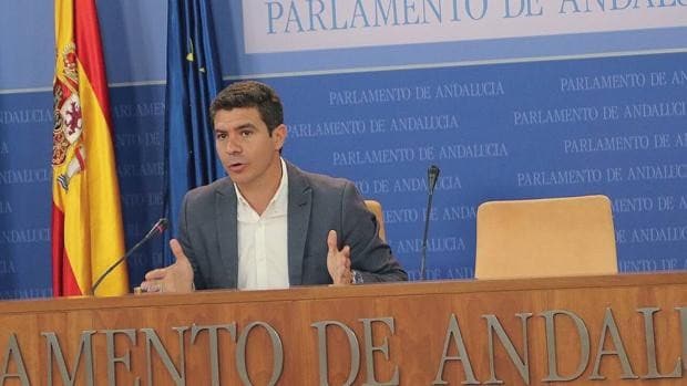 El PSOE de Susana Díaz tendrá que «retratarse» sobre los indultos en el Parlamento andaluz