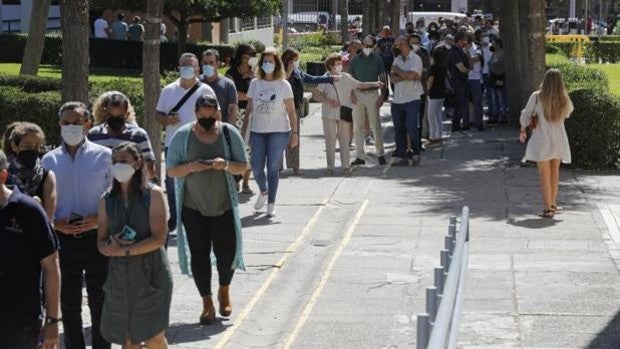 Salud pide poder usar todas las vacunas contra el Covid para todas las edades