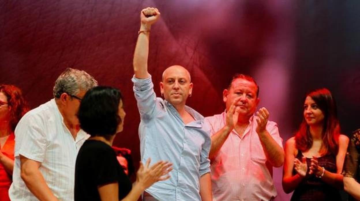 Ernesto Alba celebra su elección