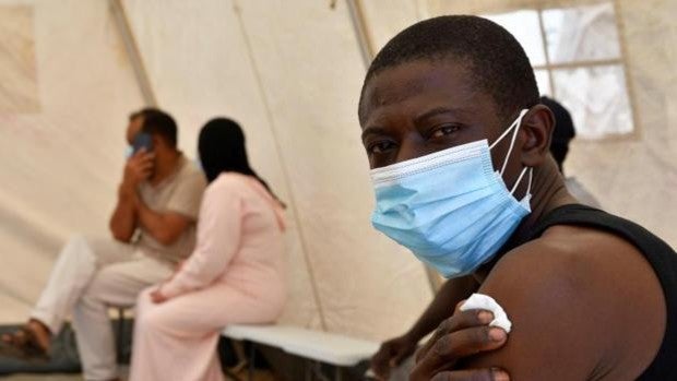 Almería baja sus distritos sanitarios a nivel 1 de Covid y Málaga casi todos menos uno