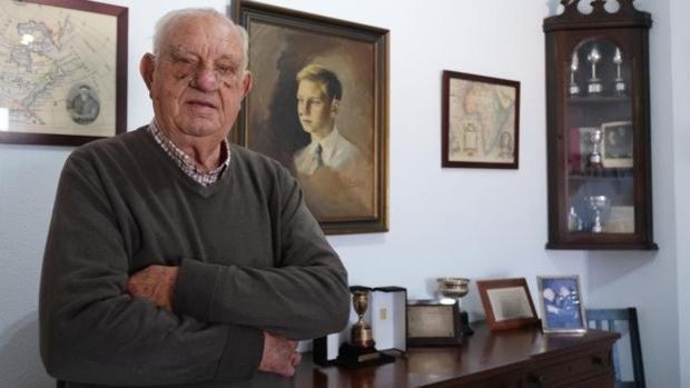 «Mi padre, José María Pemán, sentiría lástima de la incultura del alcalde de Cádiz al retirarle la placa»