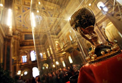 El Santo Cáliz de Valencia, expuesto en la catedral para un congreso celebrado en 2008