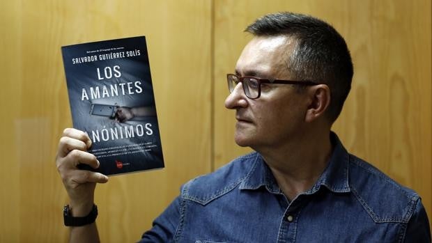 Salvador Gutiérrez Solís: «Trabajo en otra novela, pero no pasaré el resto de mi vida escribiendo de Carmen Puerto»