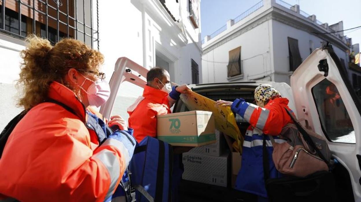 Reparto de vacunas por los pueblos de Córdoba