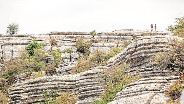 Muere un senderista tras caer por un barranco en El Torcal de Antequera