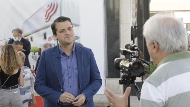 Mezquita-Catedral de Córdoba | El alcalde, José María Bellido, mediará para que la segunda puerta siga operativa