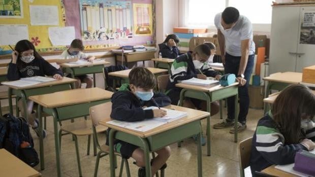 Andalucía tendrá 4.600 profesores extra el próximo curso