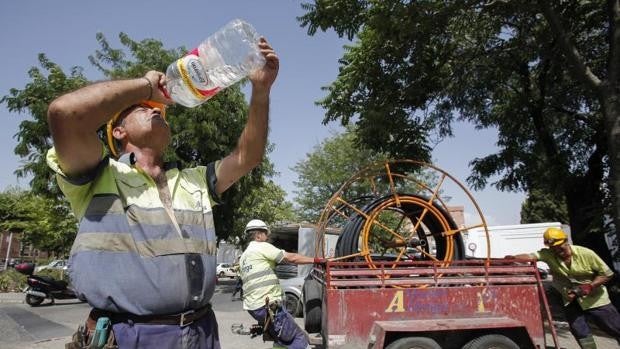 Ola de calor en Córdoba | UGT pide a empleados y empresarios extremar las precauciones