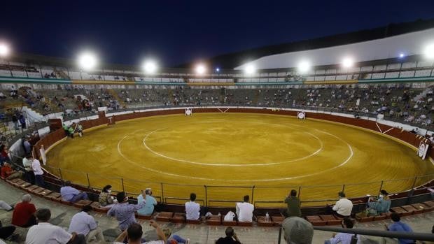 Un millar de personas más podrán ver toros en las plazas de Priego y Lucena con el cambio de normativa