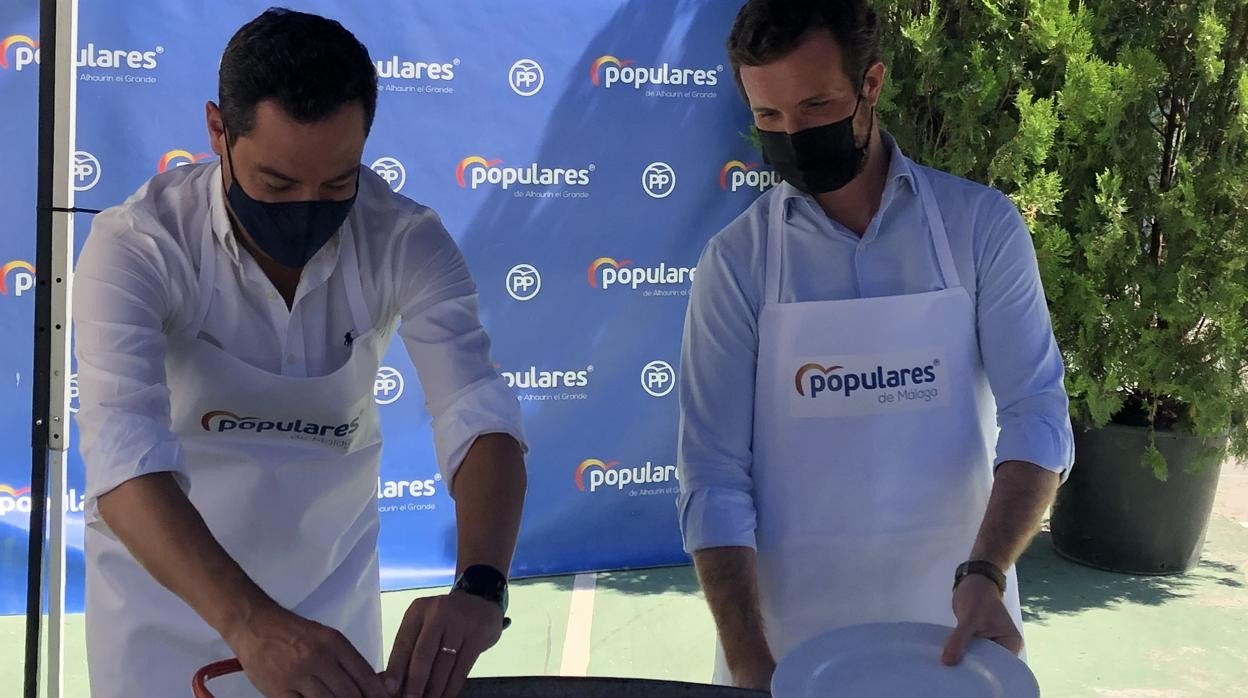 Casado y Moreno ejerciendo de cocineros