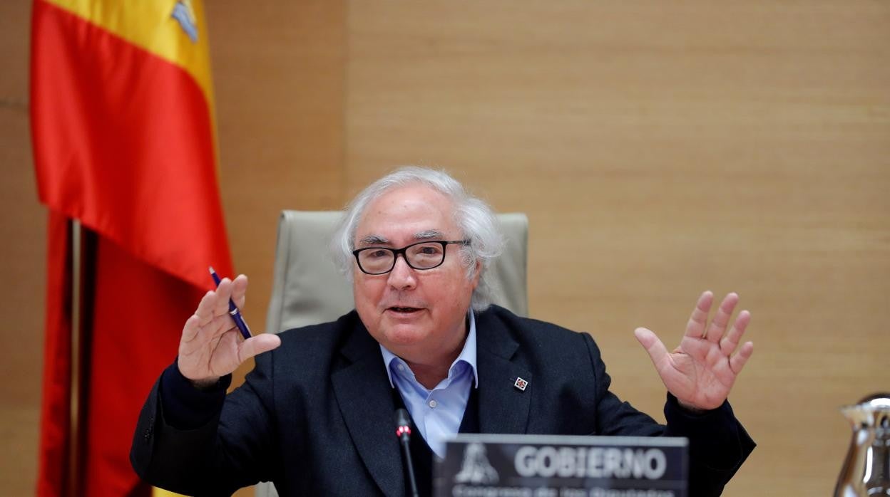 El ministro de Universidades, Manuel Castells