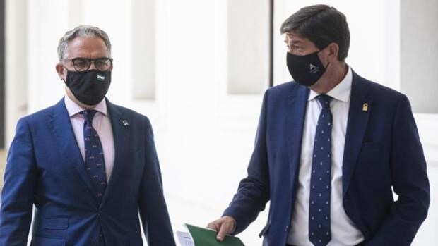 La Junta de Andalucía acusa a Pedro Sánchez de crear una «maraña» para quedarse los fondos Covid