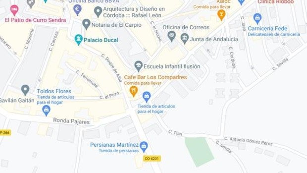 Accidente Córdoba | Muere un vecino de 85 años en El Carpio al volcar el coche en el que iba con su familia