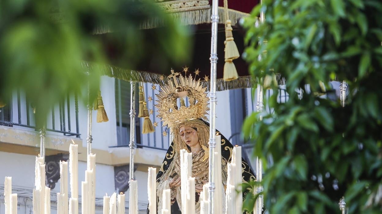 María Santísima de la Caridad, titular del Buen Suceso, en su paso de palio