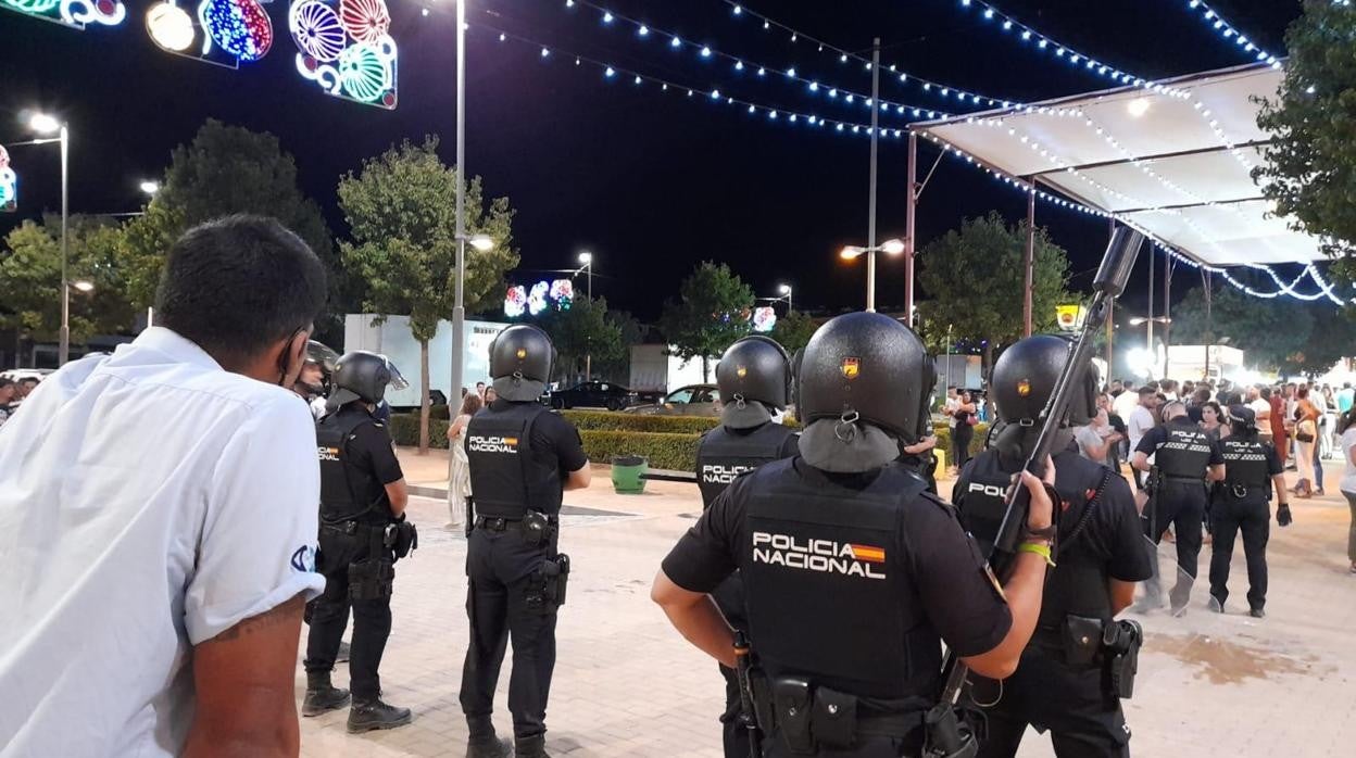 Despliegue policial durante la Feria del Valle de Lucena