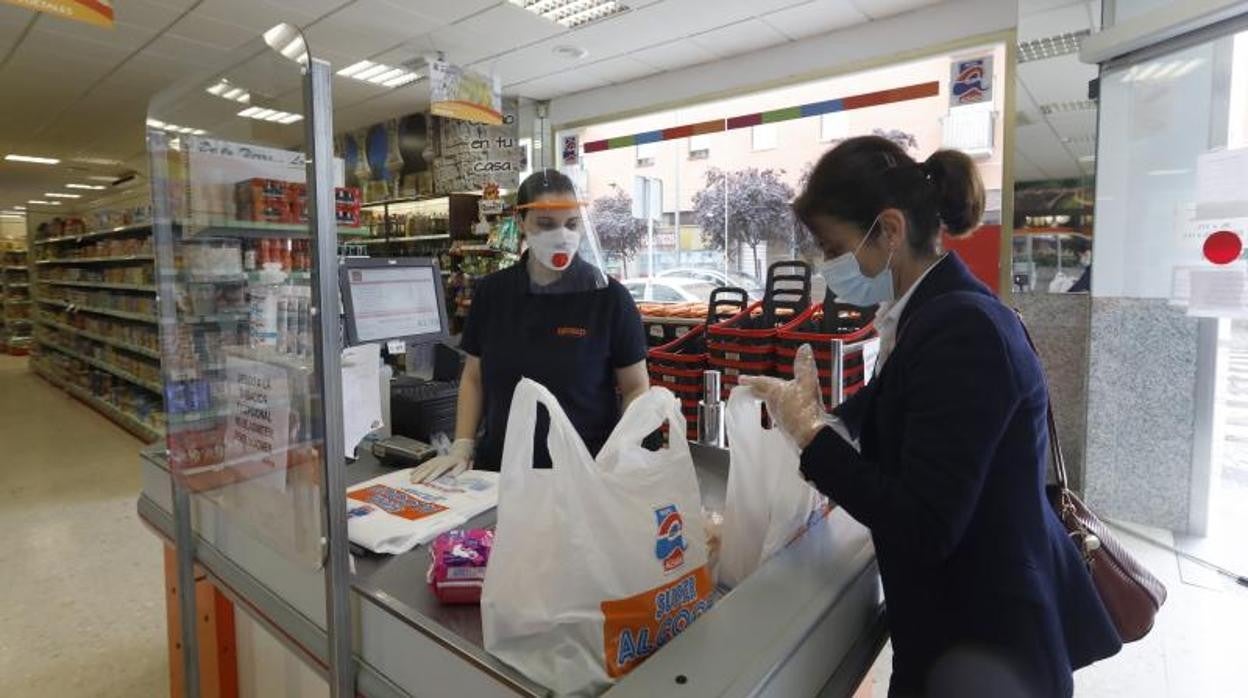 Supermercado de Alsara en Córdoba al comienzo de la pandemia