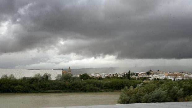 Aviso amarillo con tormentas en la Subbética y Campiña de Córdoba este martes