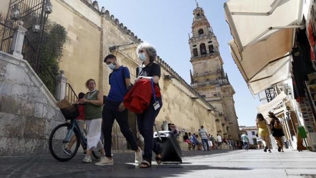 Las temperaturas se mantendrán en los 29 grados el lunes en otra jornada con sol y nubes altas en Córdoba