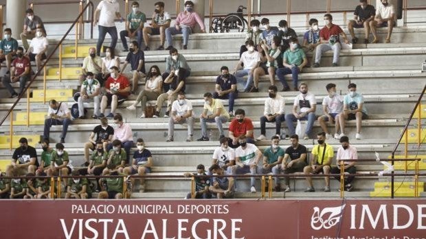 El Córdoba CF, al completo de aforo en El Arcángel; el Córdoba Patrimonio y Ángel Ximénez, al 80%