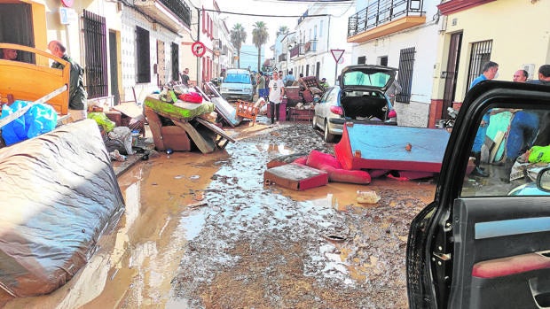 Lepe se rehace tras quedar con el agua al cuello