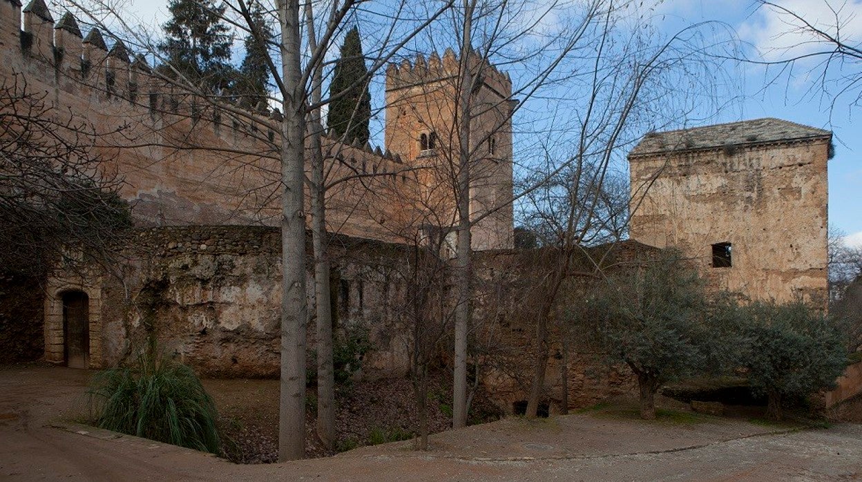 El baluarte de la Puerta del Arrabal en la Alhambra