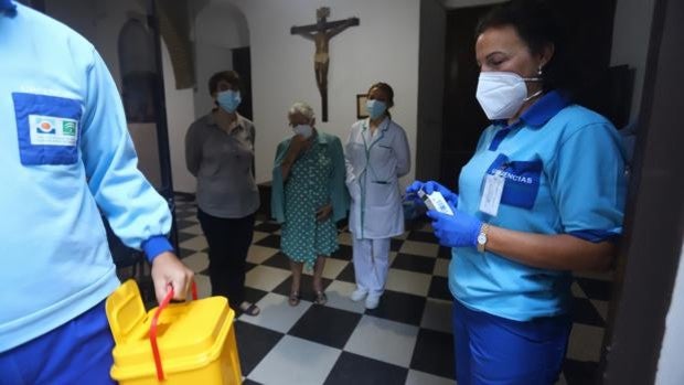 Vacunación Covid y de la gripe | Una 'bomba' biológica para combatir hasta 18 cepas de virus