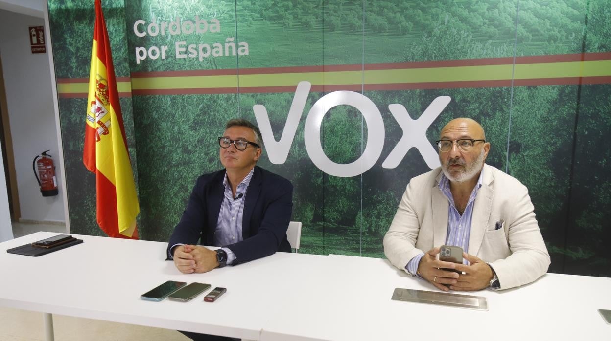 Manuel Gavira y Alejandro Hernández, en una comparecencia en Córdoba