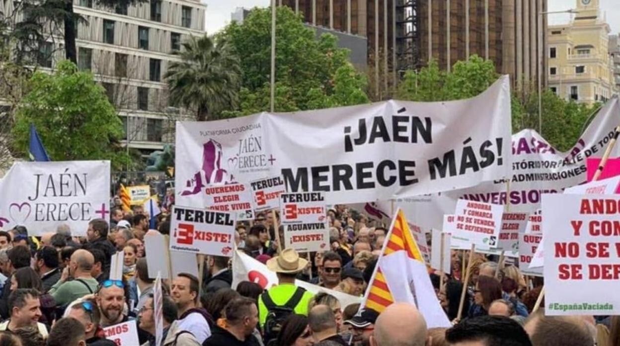 Manifestación de plataformas de la España Vaciada en Madrid