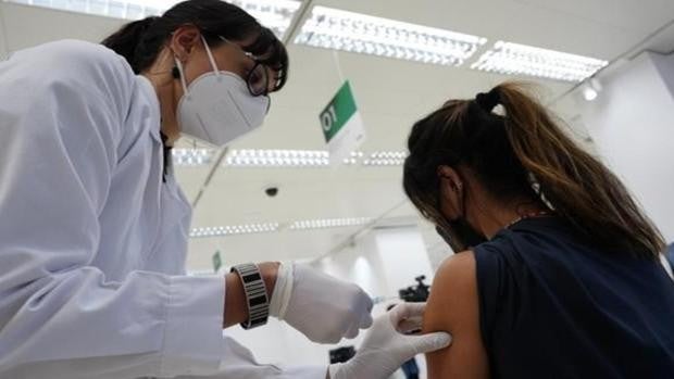 El ritmo de vacunación Covid se ralentiza en Córdoba: apenas 200 inmunizados completos al día