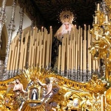 La Virgen de La Paloma en su trono