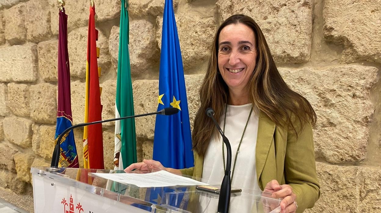 La portavoz de Vox, Paula Badanelli, en el Ayuntamiento de Córdoba