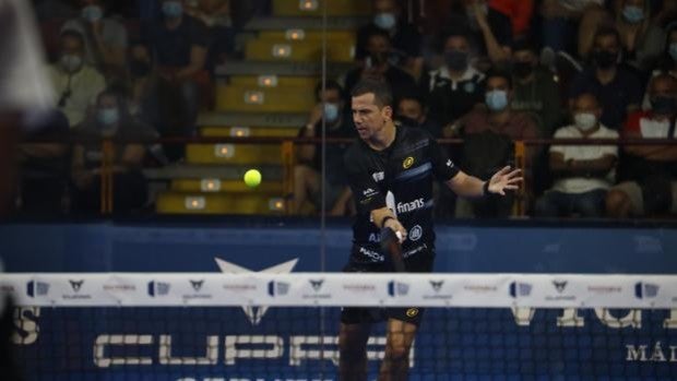 Padel | Paquito Navarro y Di Nenno triunfan en Córdoba tras el festival de Salazar y Triay