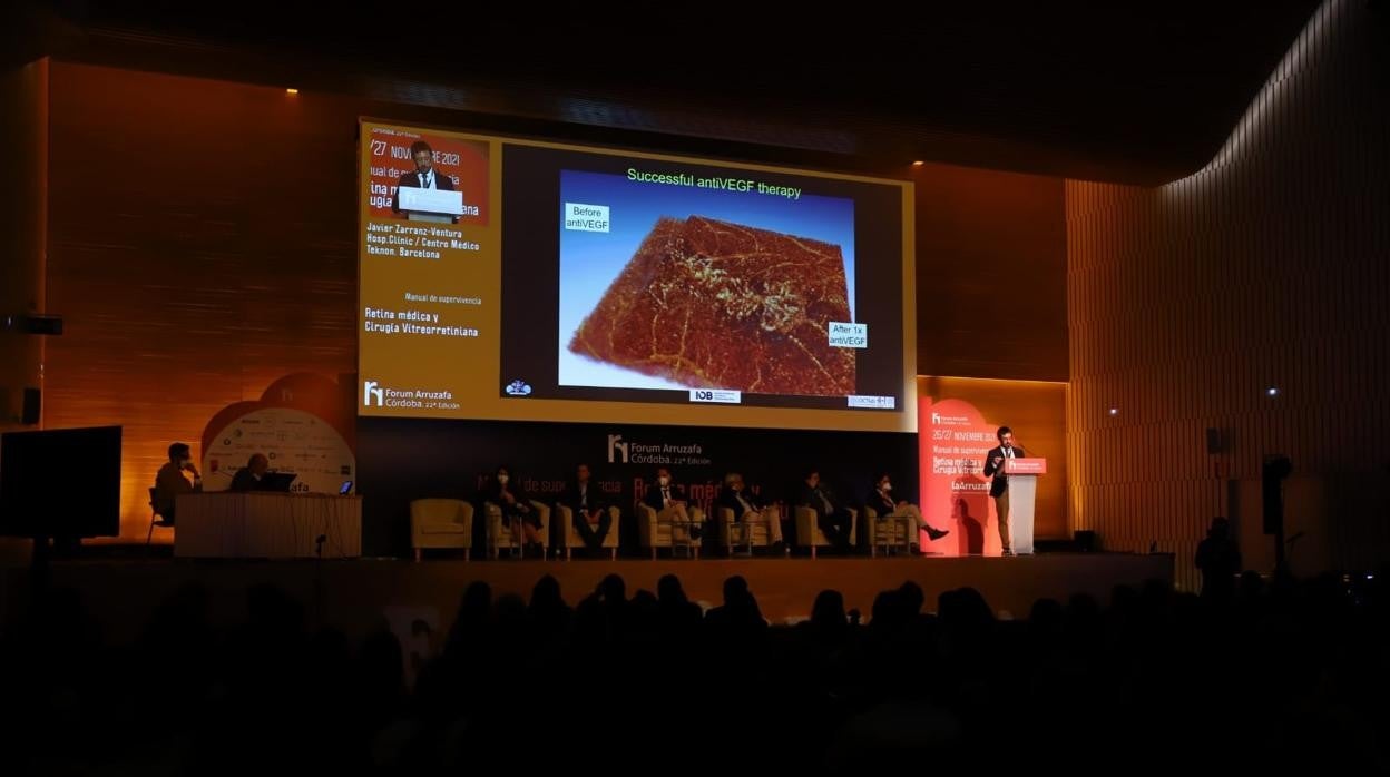 Primera jornada del congreso de oftalmología del Hospital La Arruzafa, que ha arrancado hoy