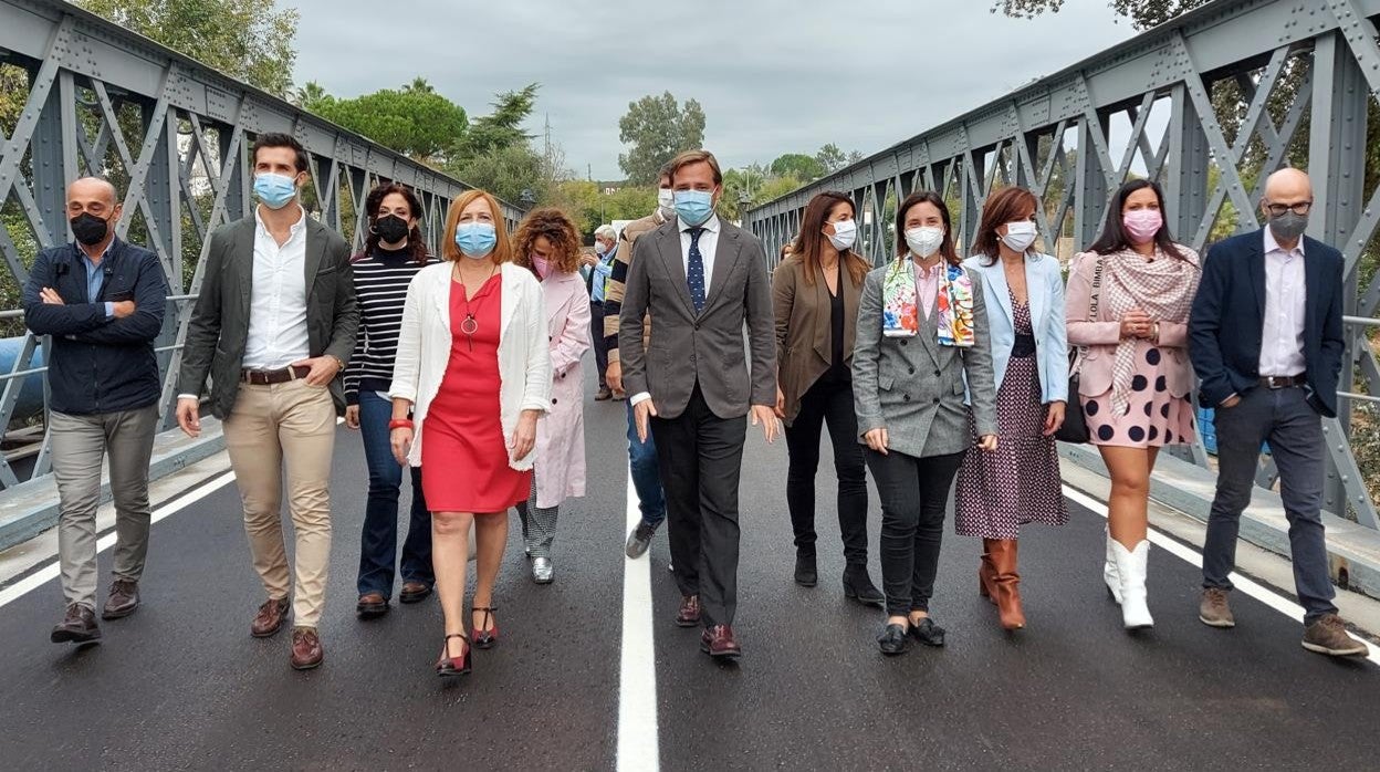 Repullo y Casanueva, en la reapertura del puente