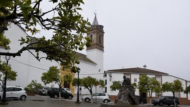 La localidad onubense de Campofrío cierra edificios y parques por el aumento de casos de Covid