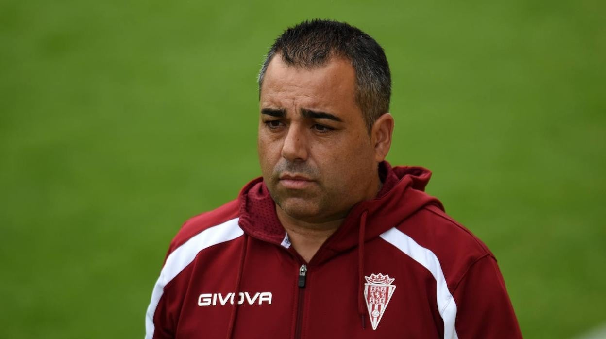 El entrenador del Córdoba CF, Germán Crespo, en el partido de este sábado ante el San Roque